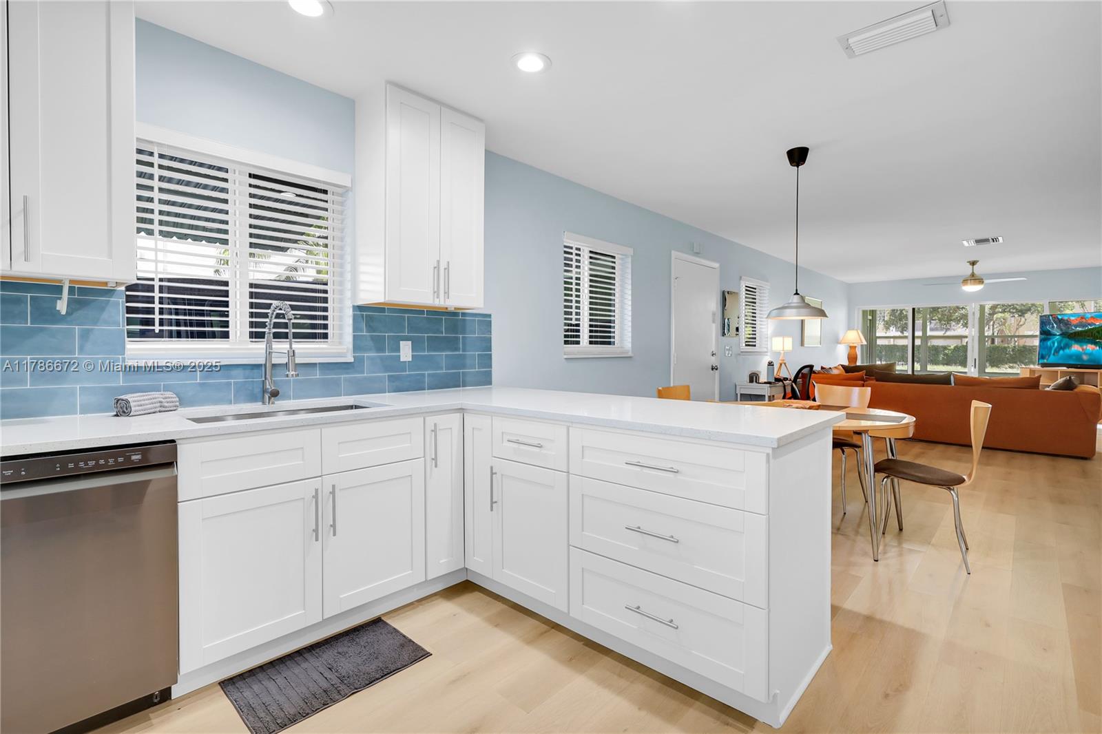 COUNTRY MANORS CONDO - Residential