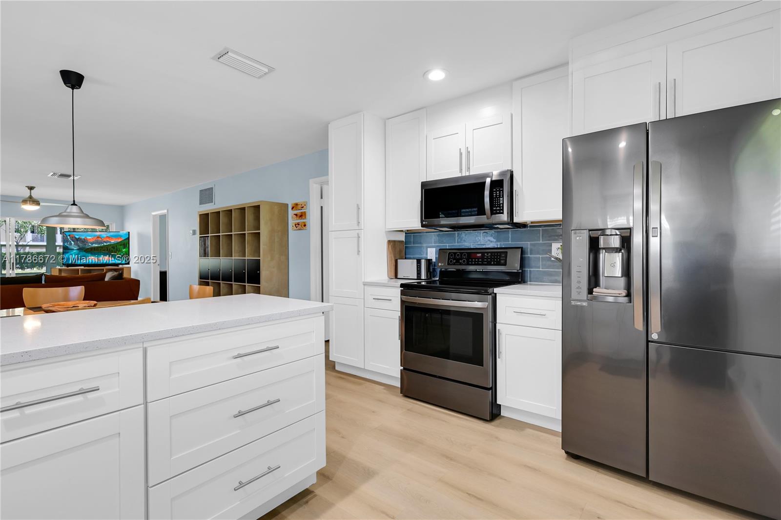 COUNTRY MANORS CONDO - Residential