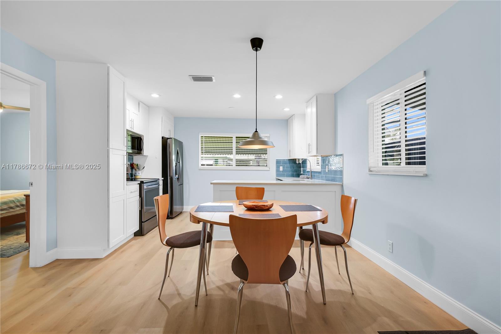 COUNTRY MANORS CONDO - Residential