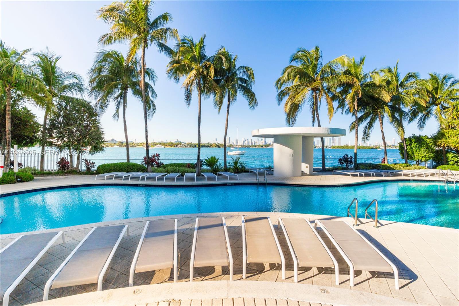 THE WAVERLY AT SOUTH BEAC - Residential