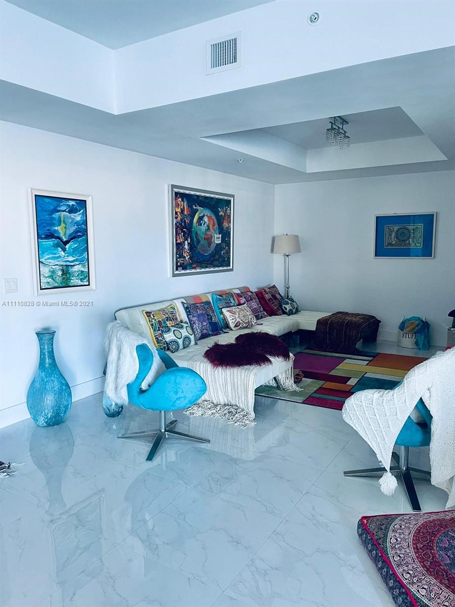 MARINA PALMS RESIDENCES N - Residential