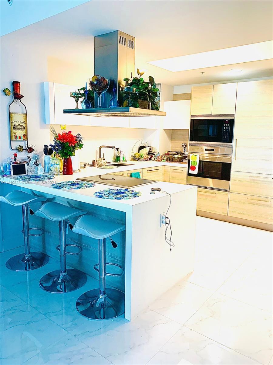 MARINA PALMS RESIDENCES N - Residential