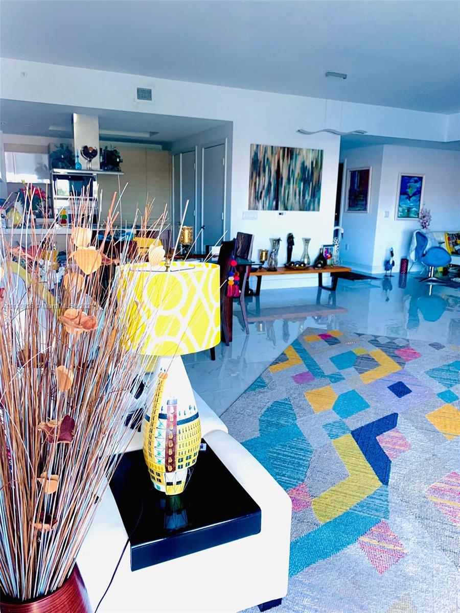 MARINA PALMS RESIDENCES N - Residential