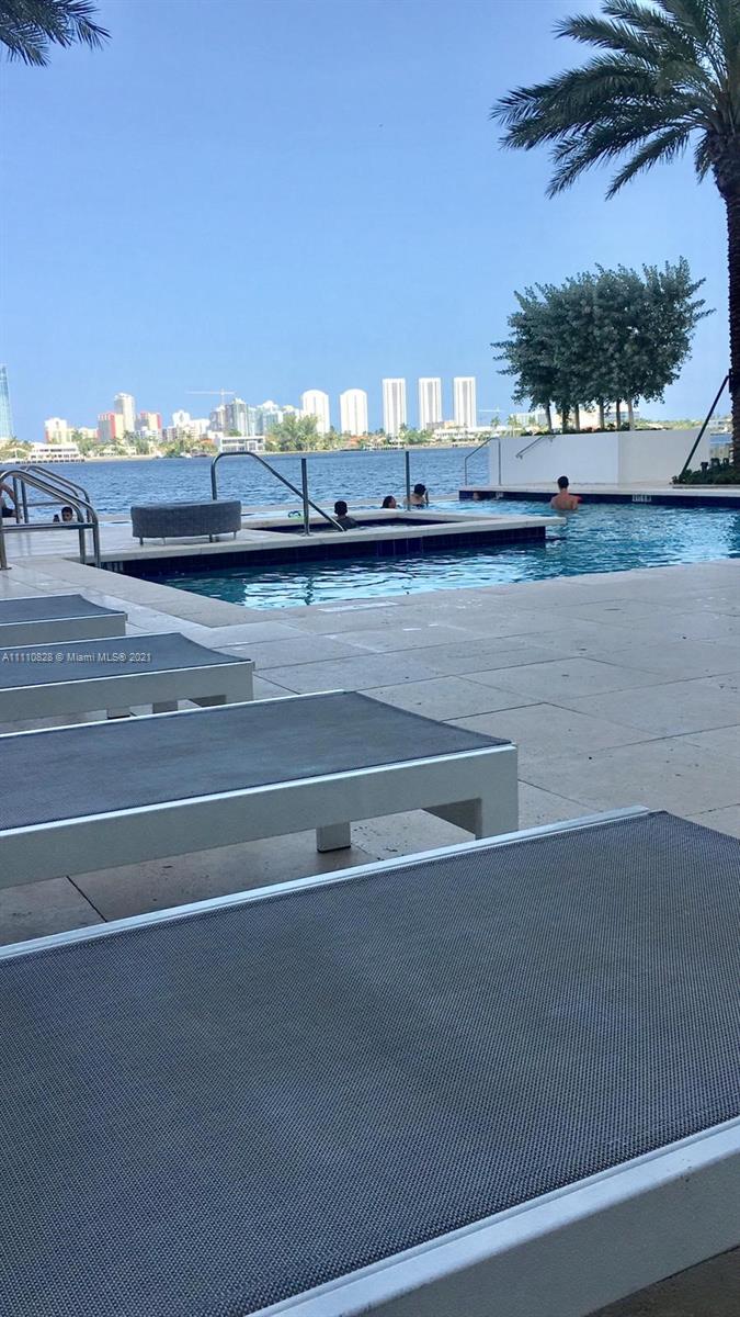 MARINA PALMS RESIDENCES N - Residential