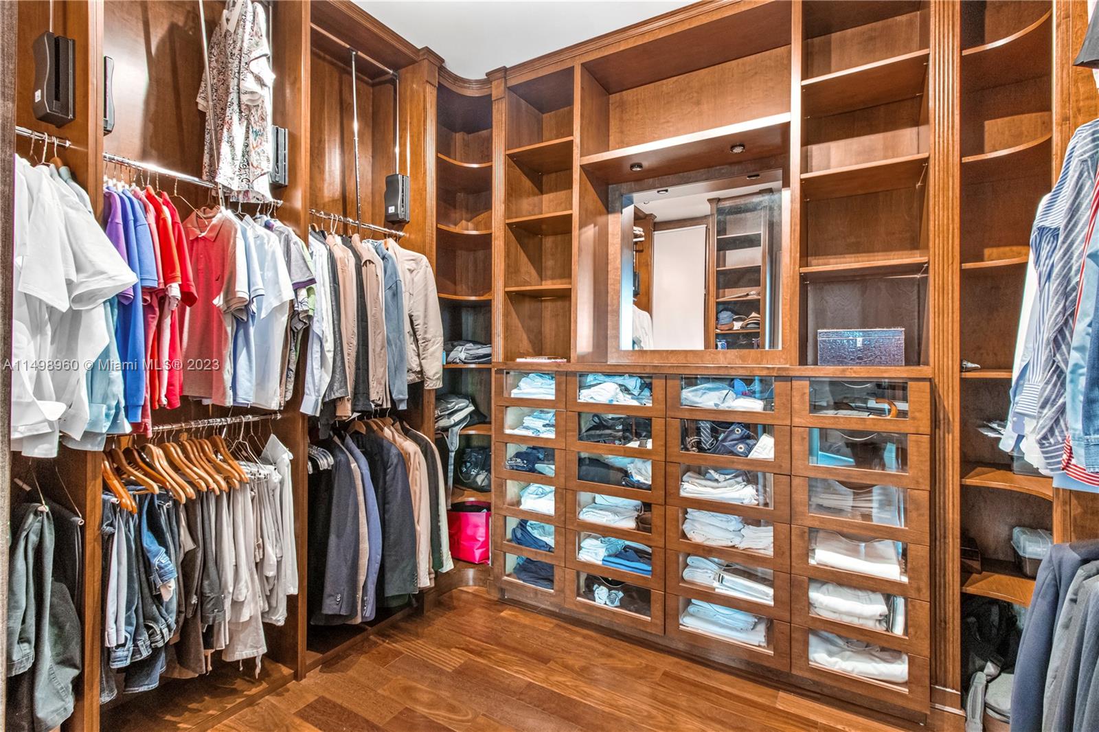 ASIA CONDO - Residential