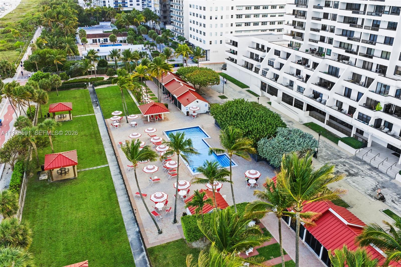 CLUB ATLANTIS CONDO - Residential