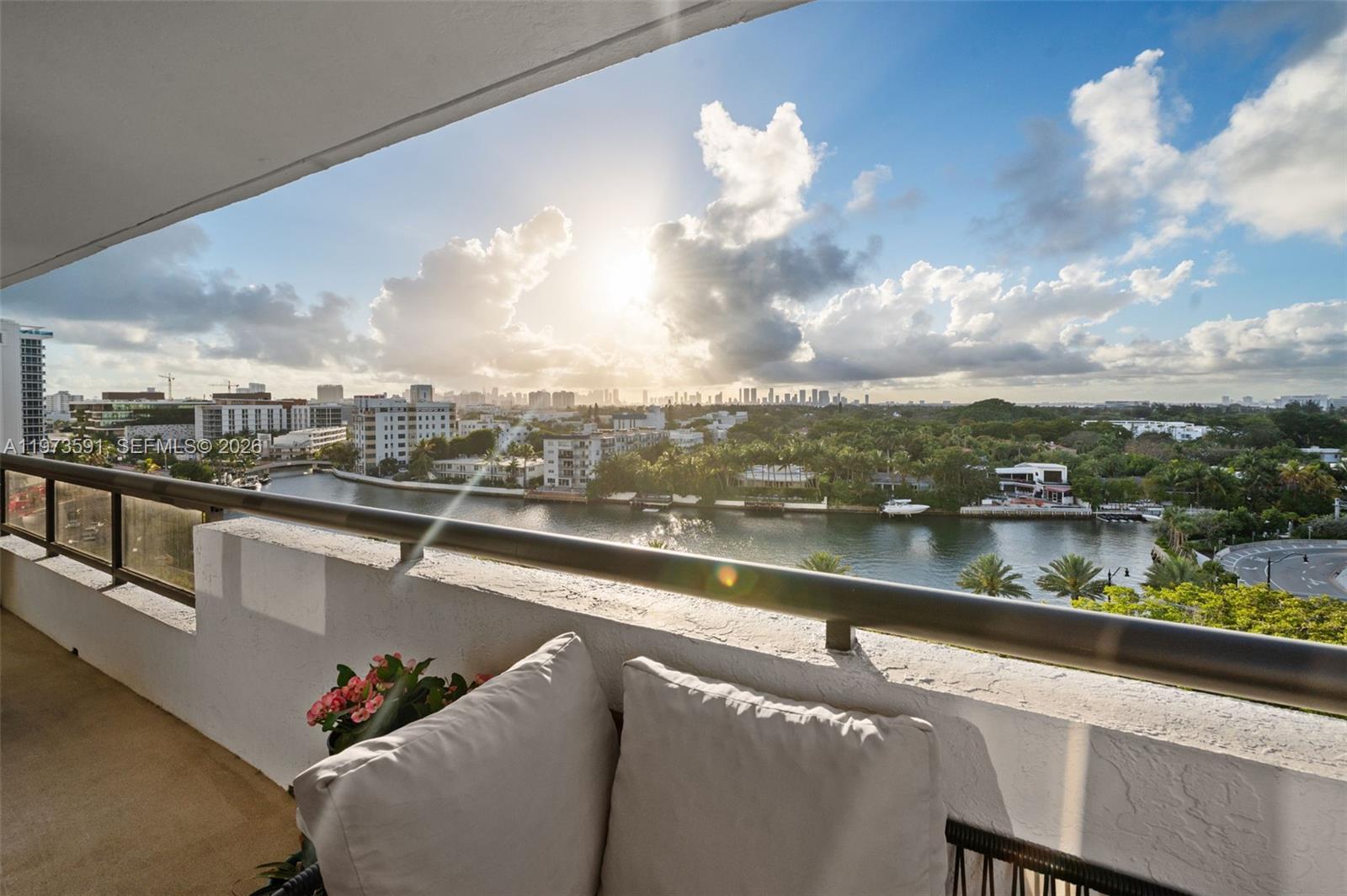 CLUB ATLANTIS CONDO - Residential