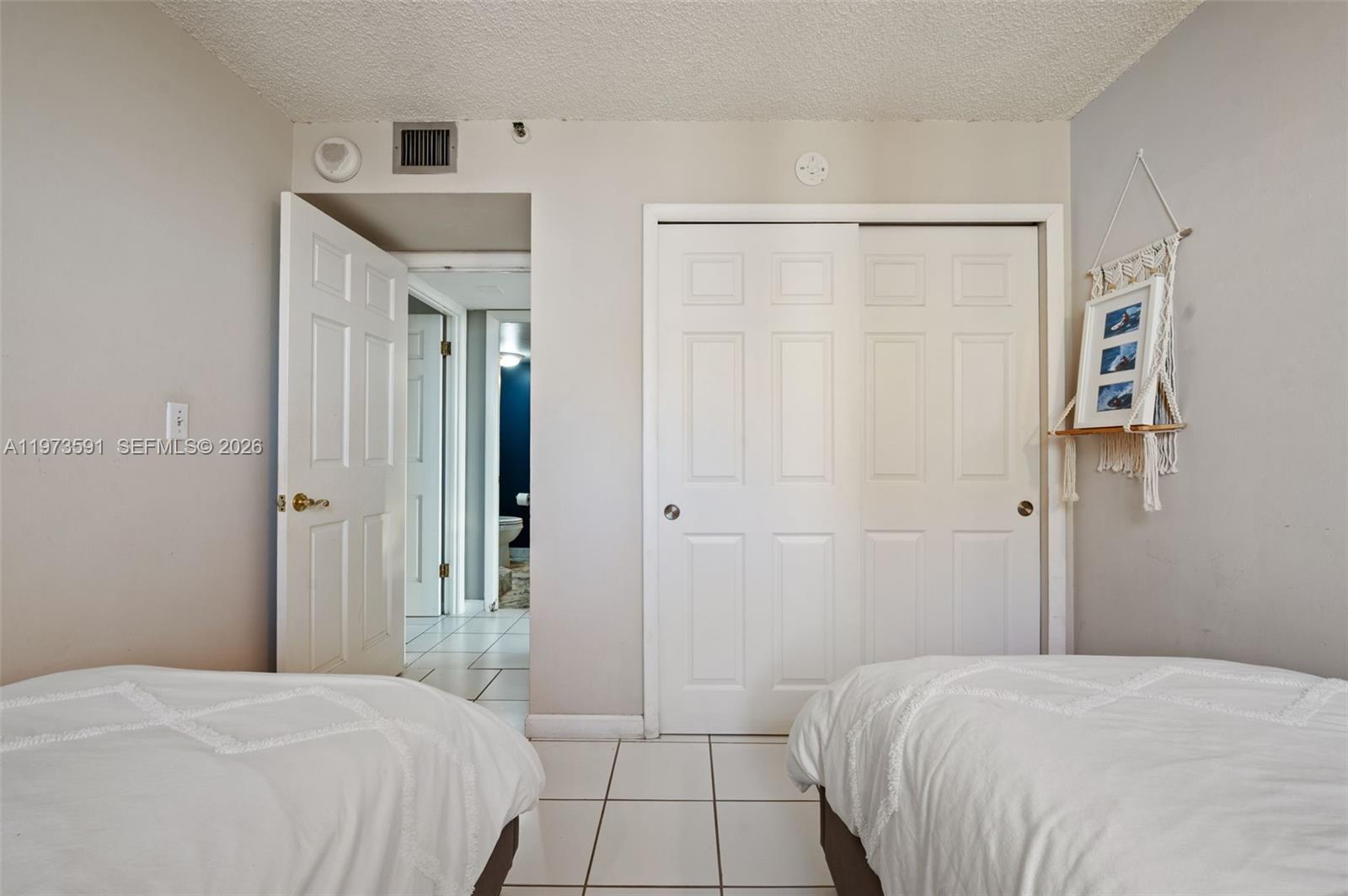 CLUB ATLANTIS CONDO - Residential