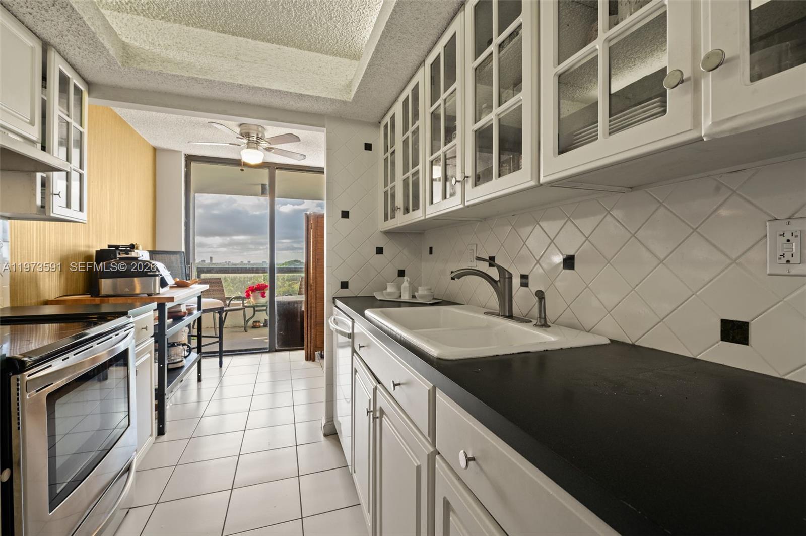 CLUB ATLANTIS CONDO - Residential