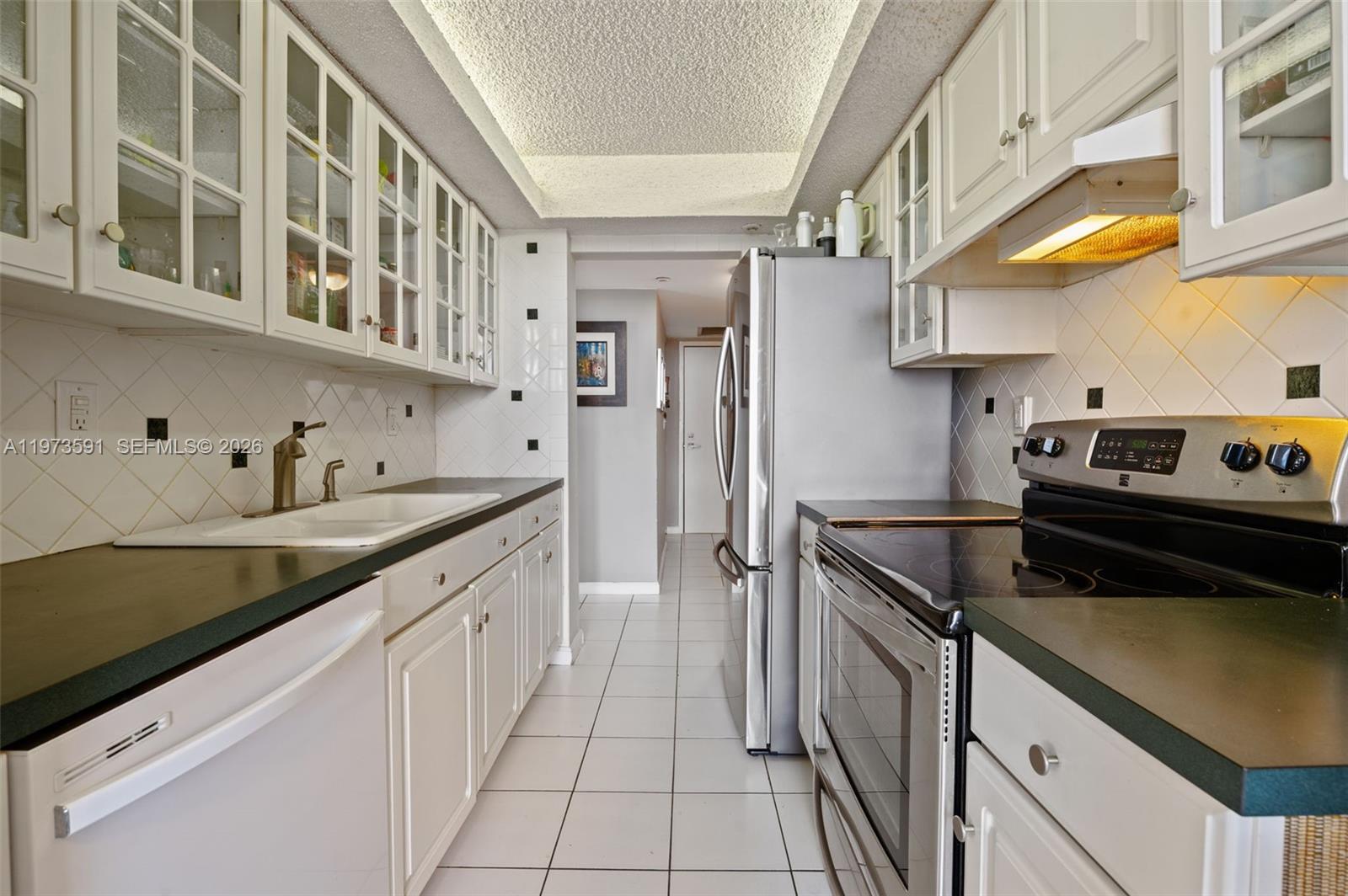 CLUB ATLANTIS CONDO - Residential