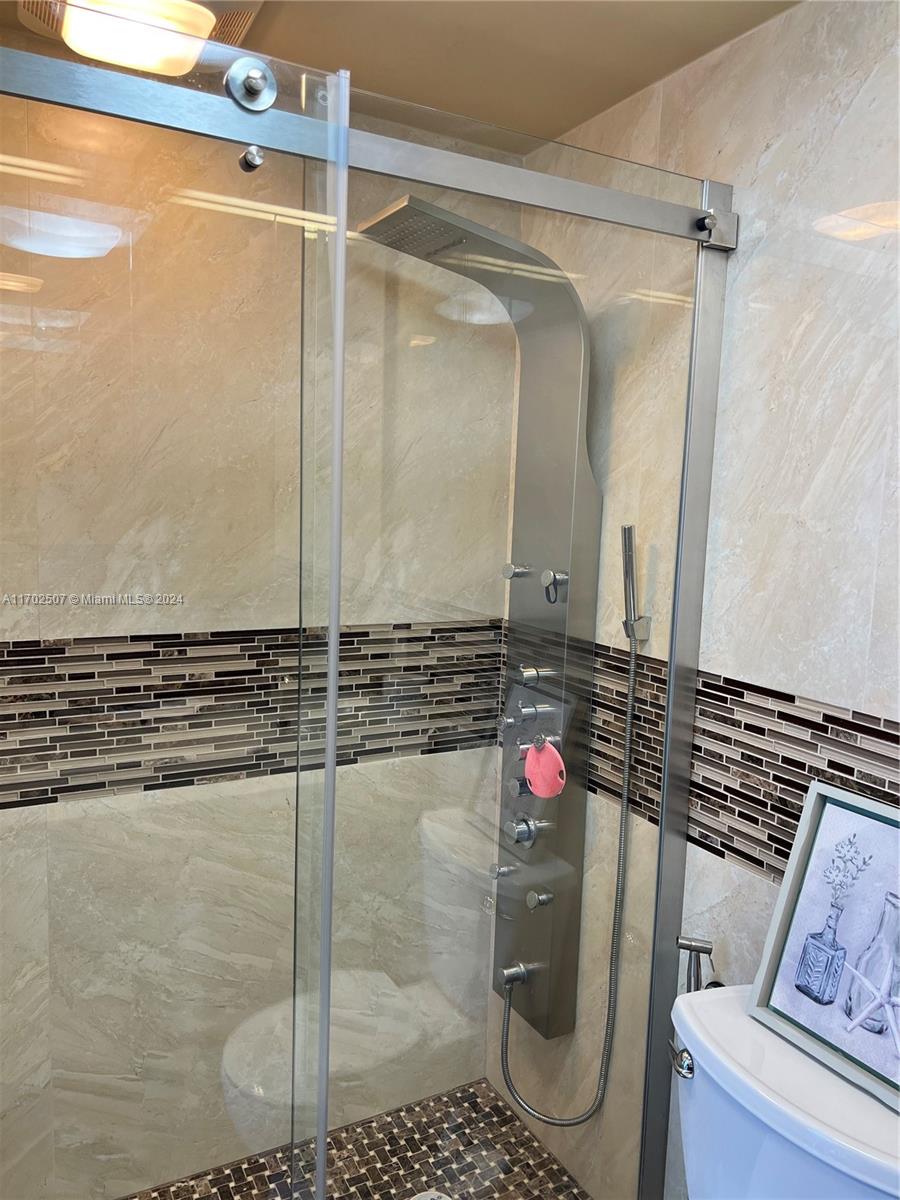 HILLSBORO MILE OCEAN APTS - Residential Lease