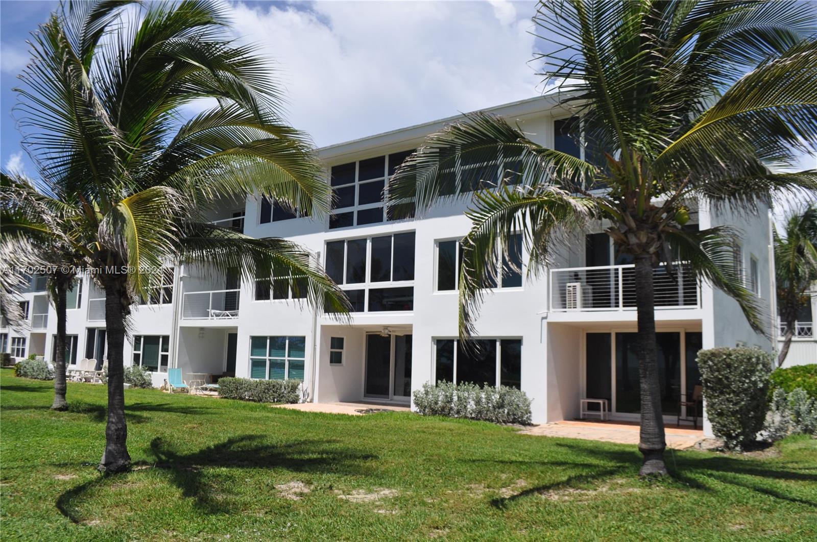 HILLSBORO MILE OCEAN APTS - Residential Lease