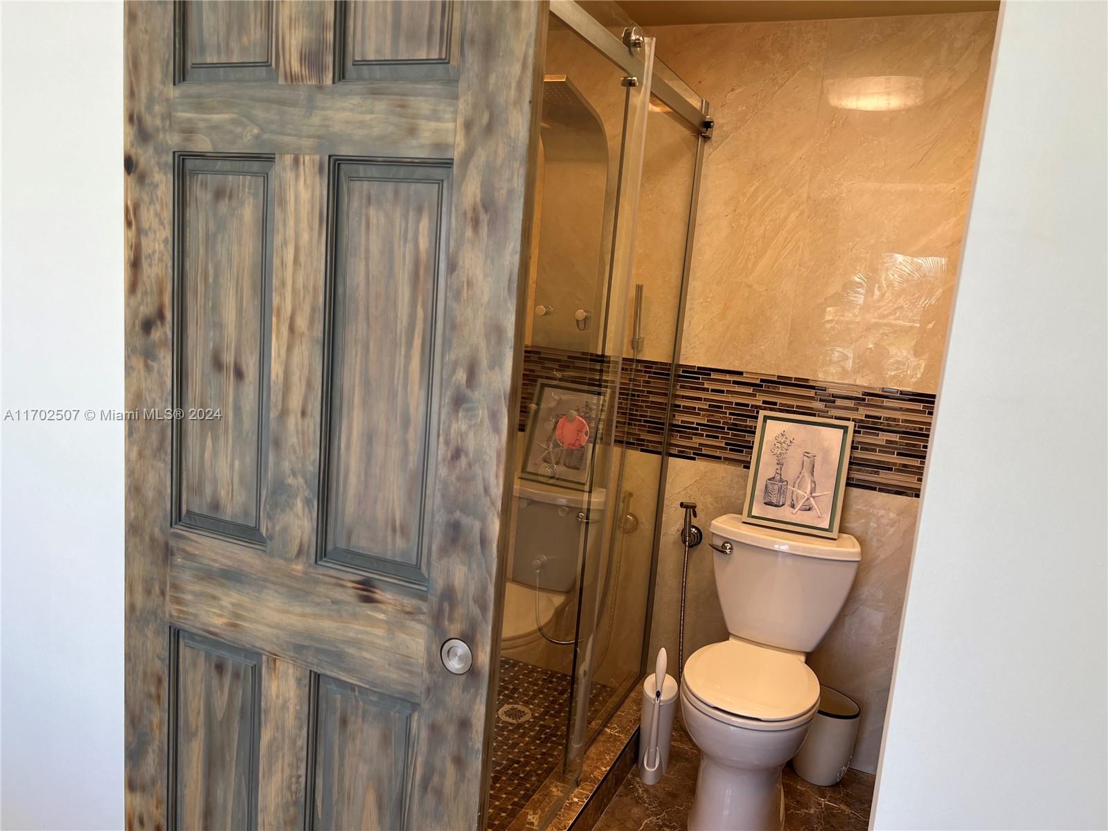 HILLSBORO MILE OCEAN APTS - Residential Lease