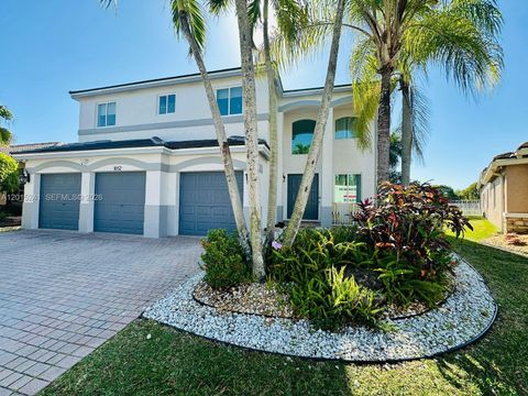 Photo of 1652 Orchid Bnd, Weston, FL 33327 (MLS # A12015241)