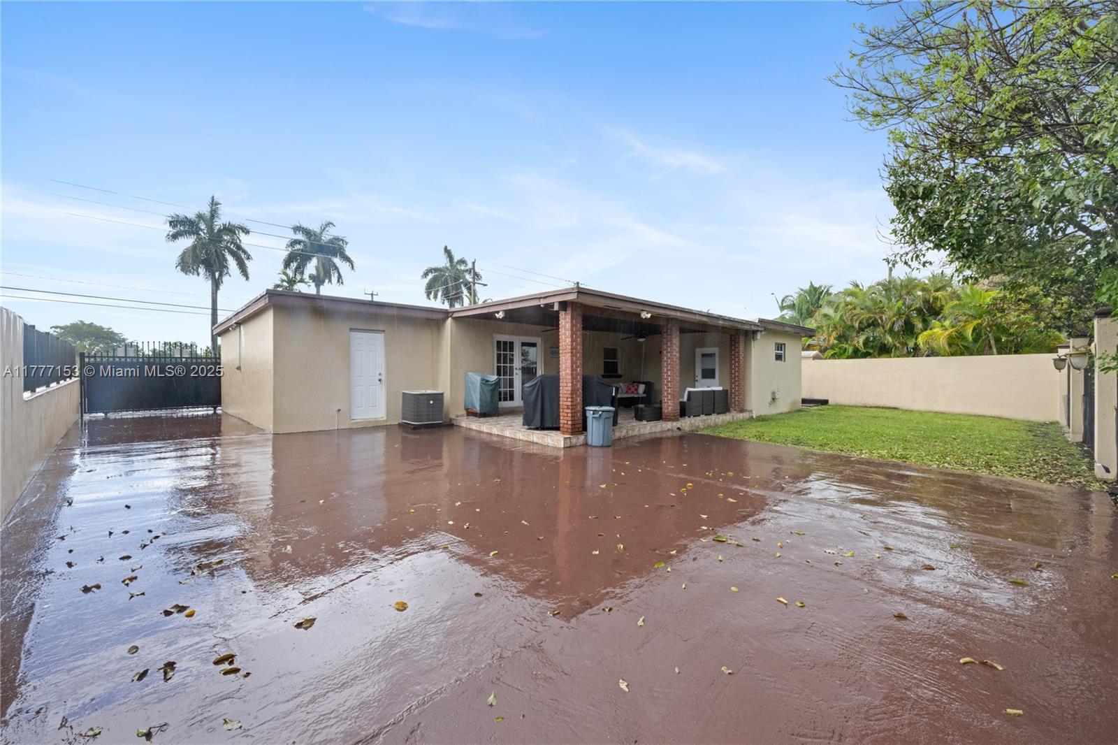 WESTWOOD LAKE 1ST ADDN - Residential