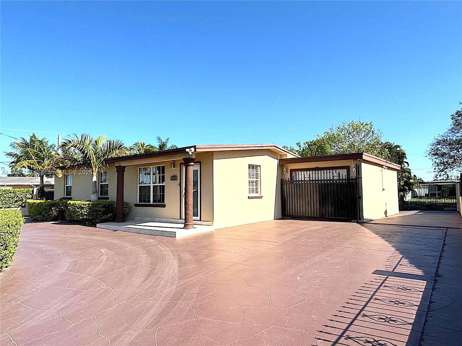 WESTWOOD LAKE 1ST ADDN - Residential