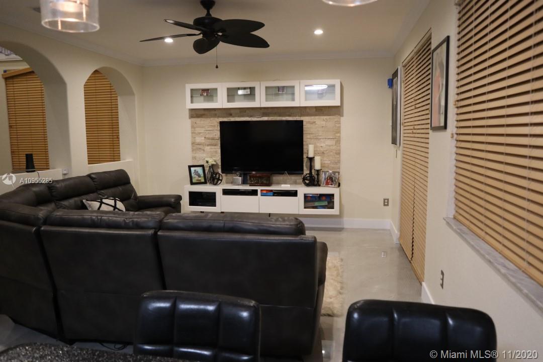 MIRAMAR PATIO HOMES - Residential Lease