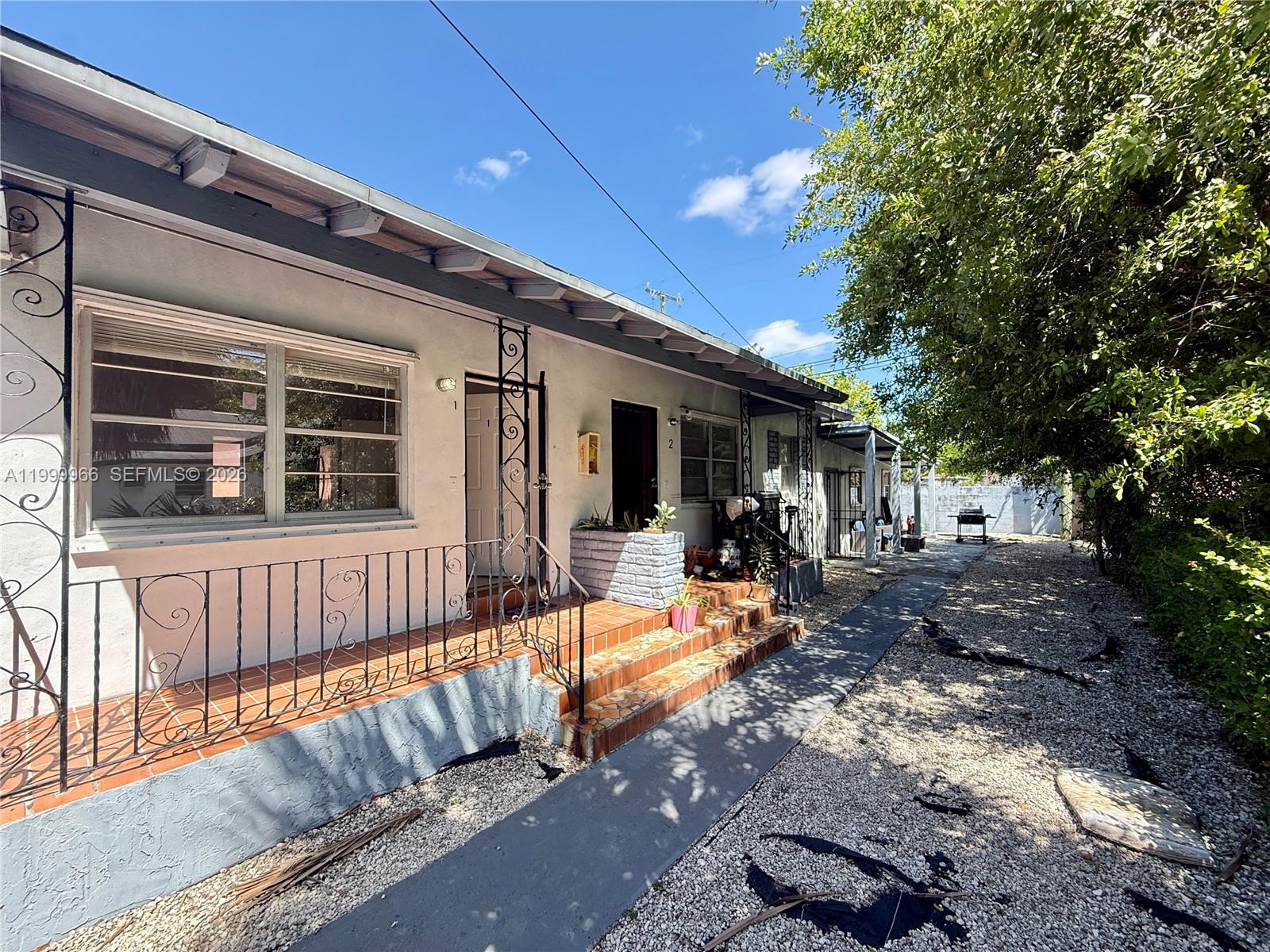 FLORAL PARK 1ST AMD PL - Residential Lease