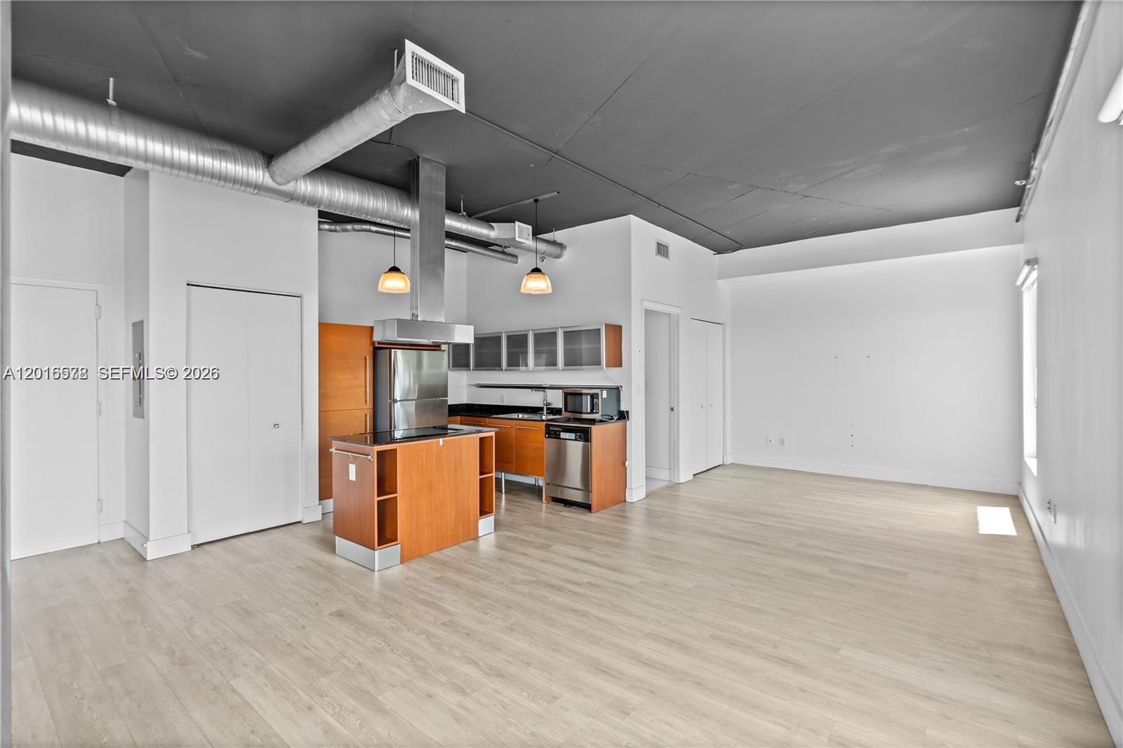 NEO CONDO - Residential Lease