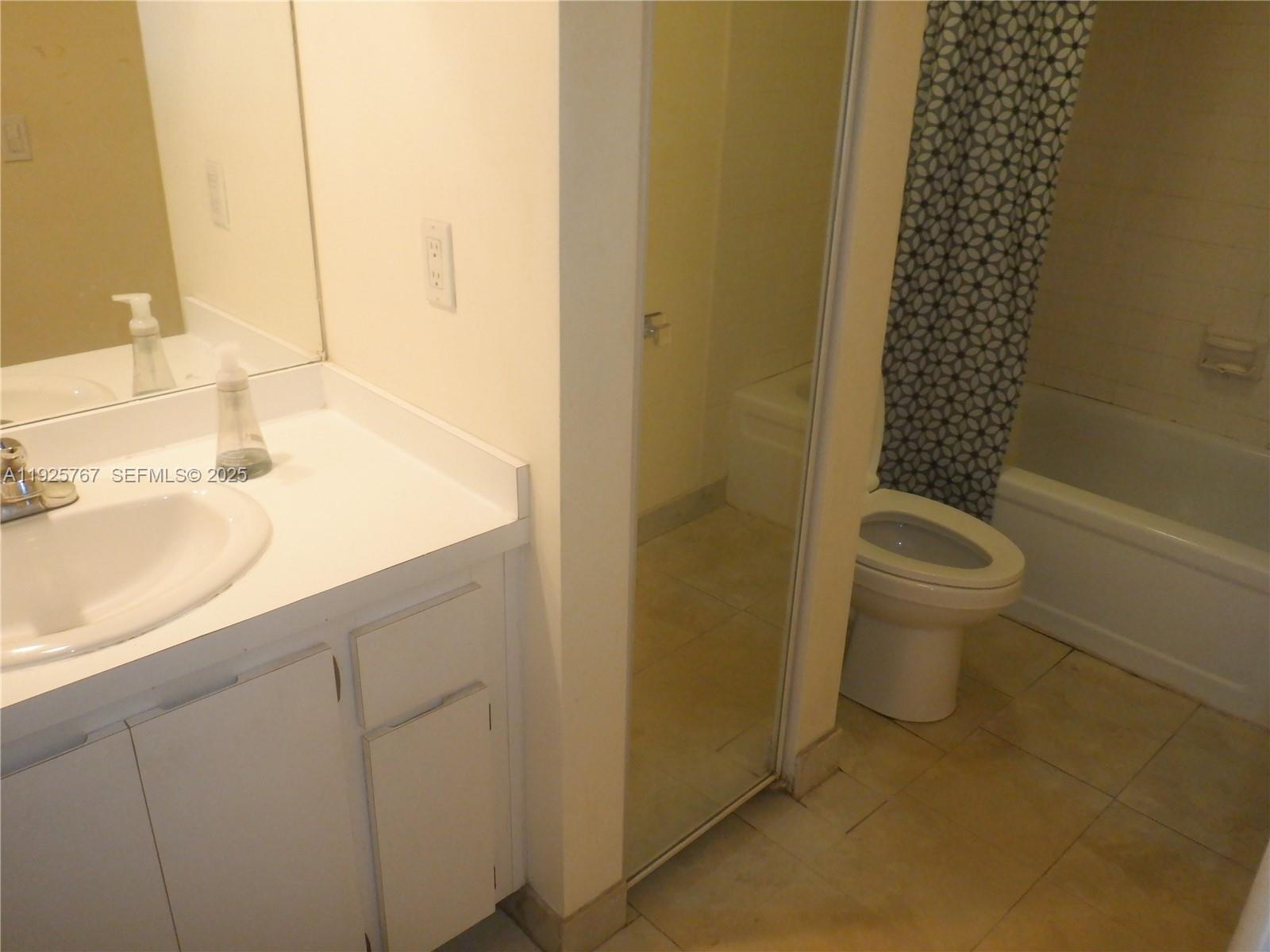 GARDEN LAKES AND GARDEN S - Residential