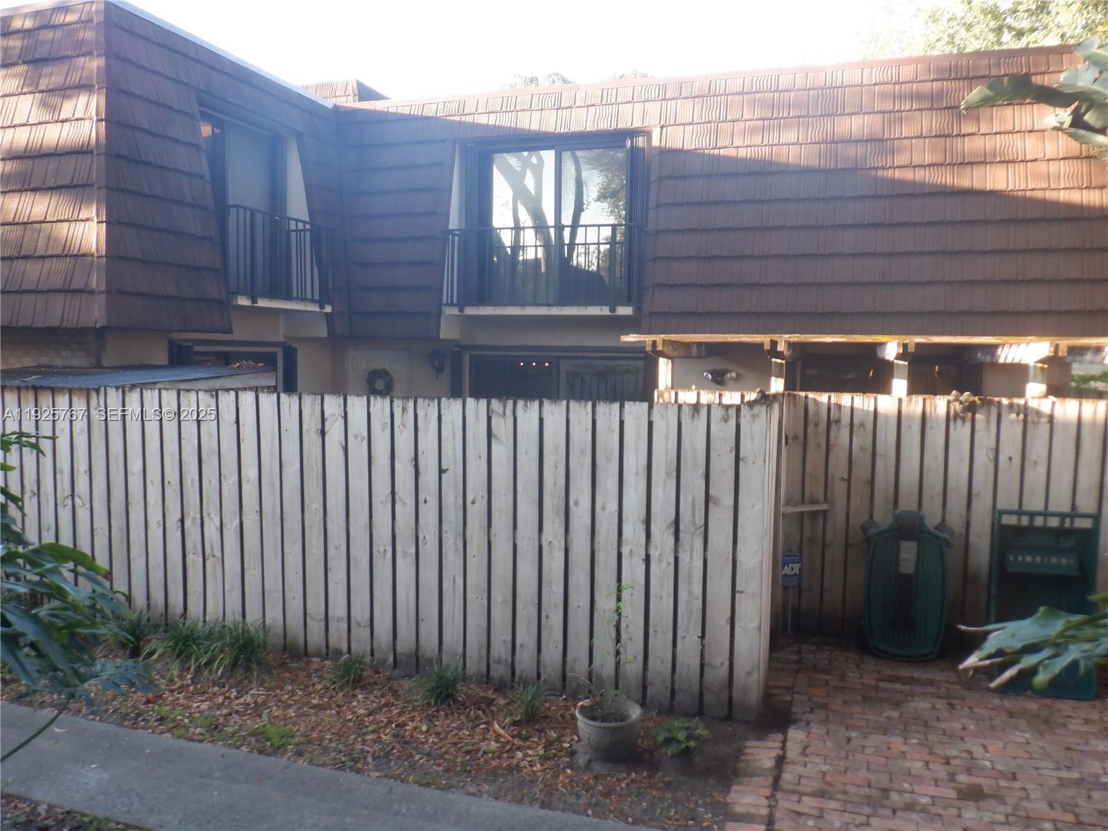 GARDEN LAKES AND GARDEN S - Residential