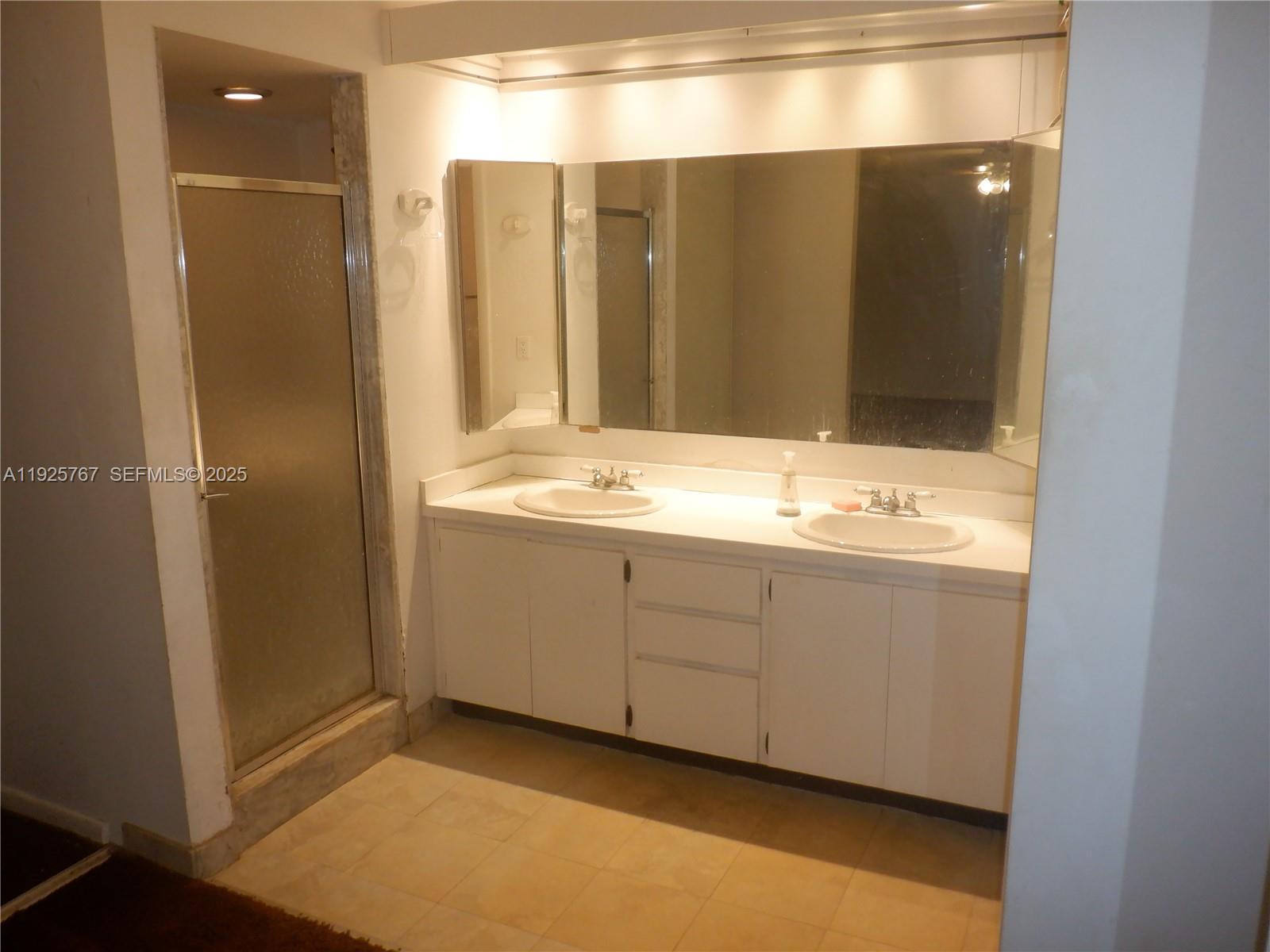 GARDEN LAKES AND GARDEN S - Residential