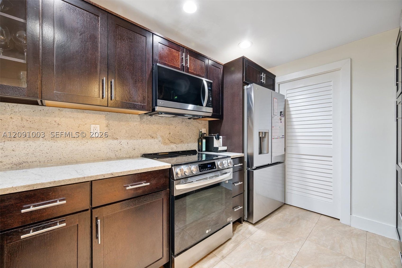 323 Navarre Ave 101