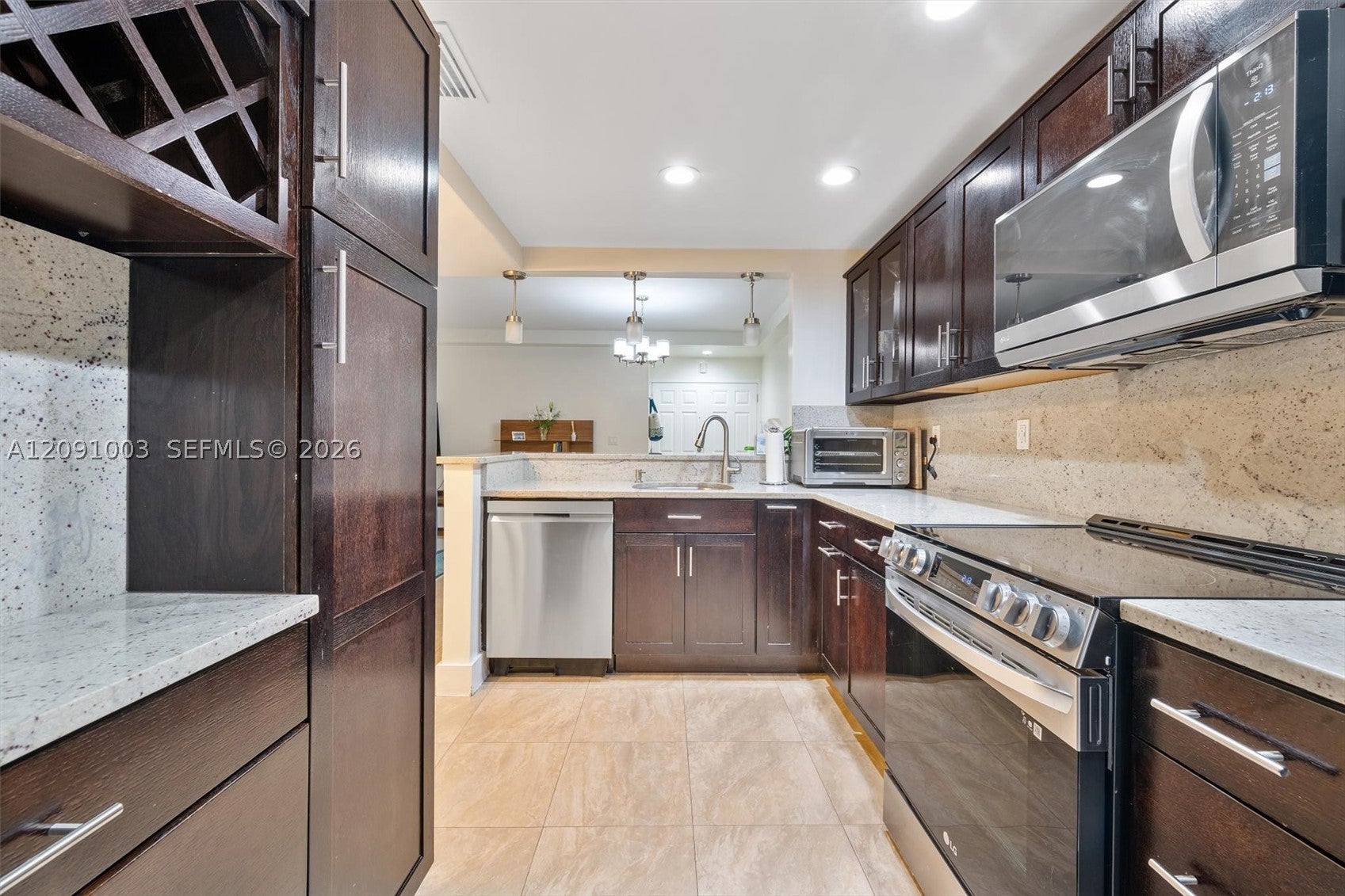 323 Navarre Ave 101