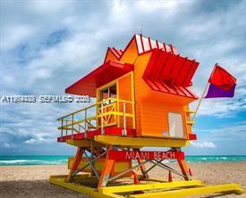 ELISA CONDOMINIUM - Residential