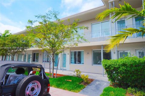 801 15th Street 102 Miami Beach FL 33139