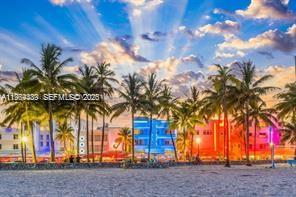 ELISA CONDOMINIUM - Residential