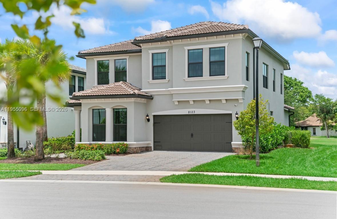 8123 NW 78th St