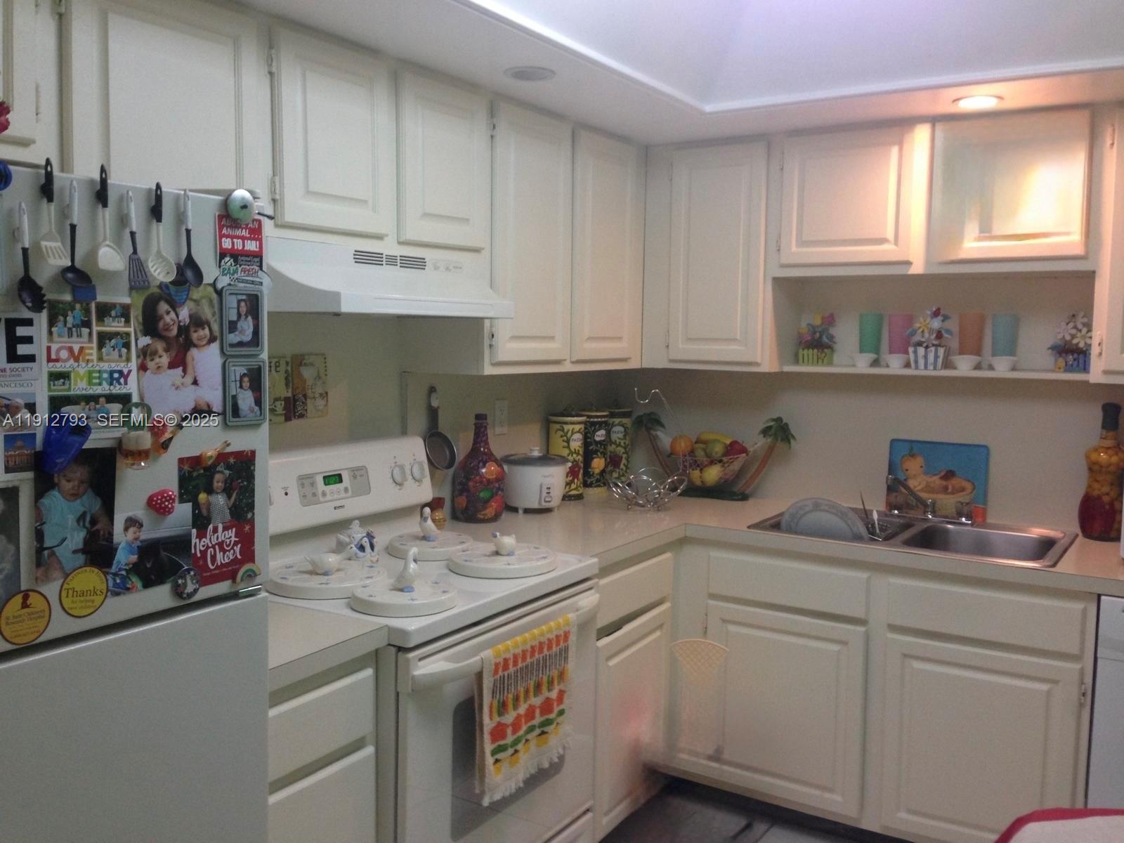 THE GEORGIAN CONDO - Residential