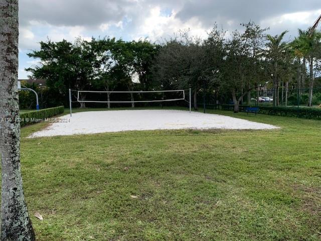 DORAL PARK C CLUB VILLAS - Residential Lease