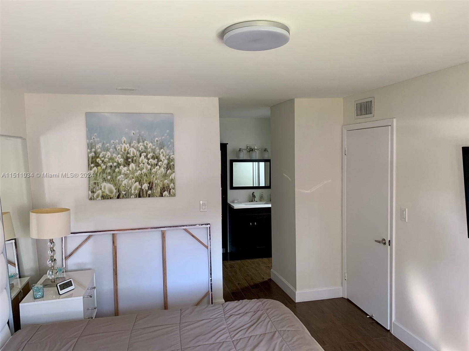 DORAL PARK C CLUB VILLAS - Residential Lease