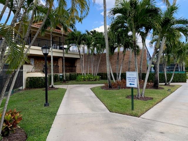 DORAL PARK C CLUB VILLAS - Residential Lease