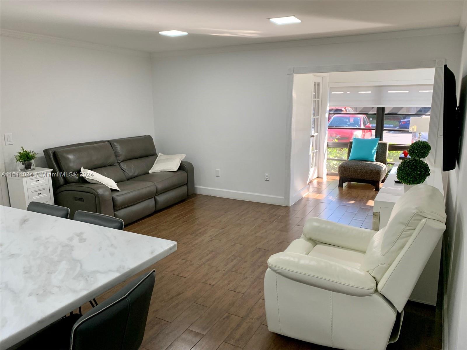 DORAL PARK C CLUB VILLAS - Residential Lease