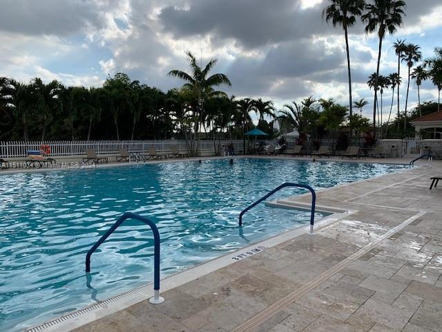 DORAL PARK C CLUB VILLAS - Residential Lease