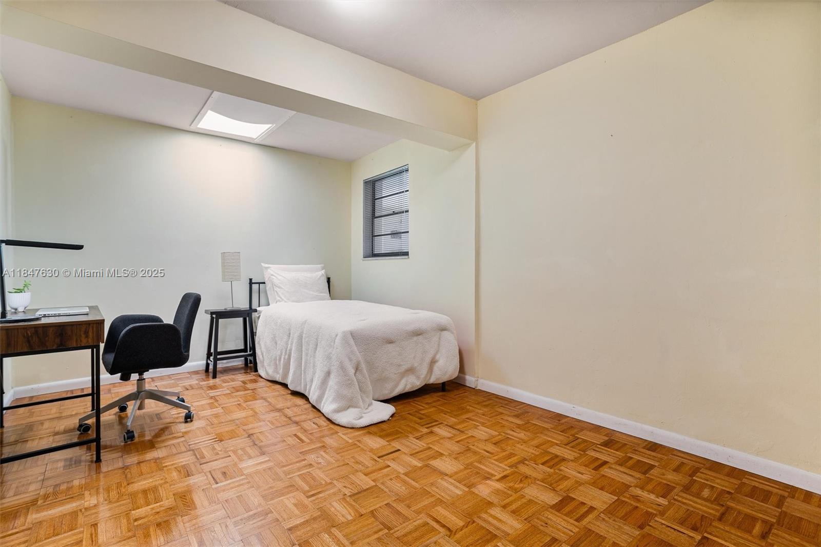 HEFTLER HOMES SUNSET PARK - Residential