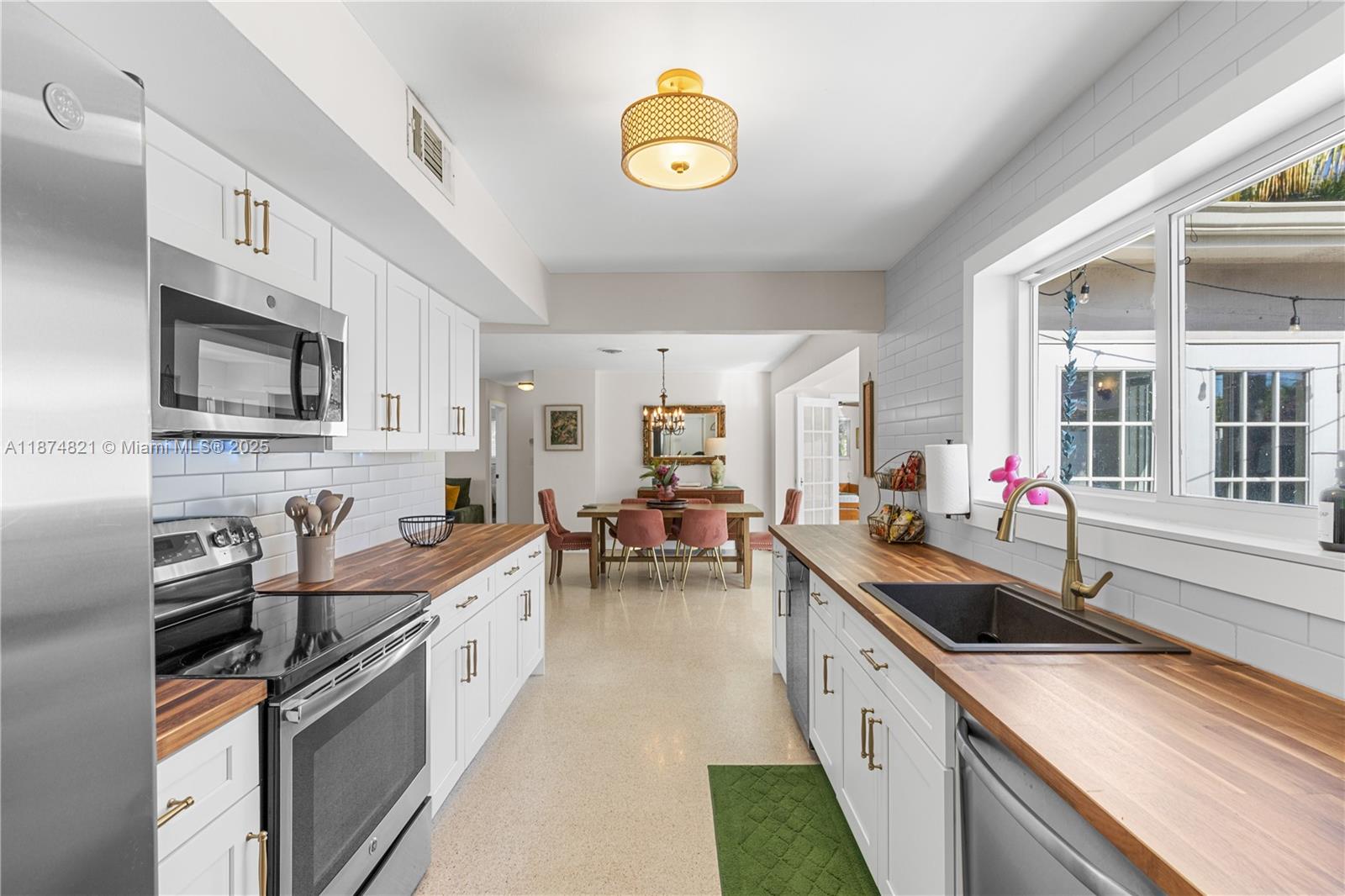 1116 SE 13th Ct