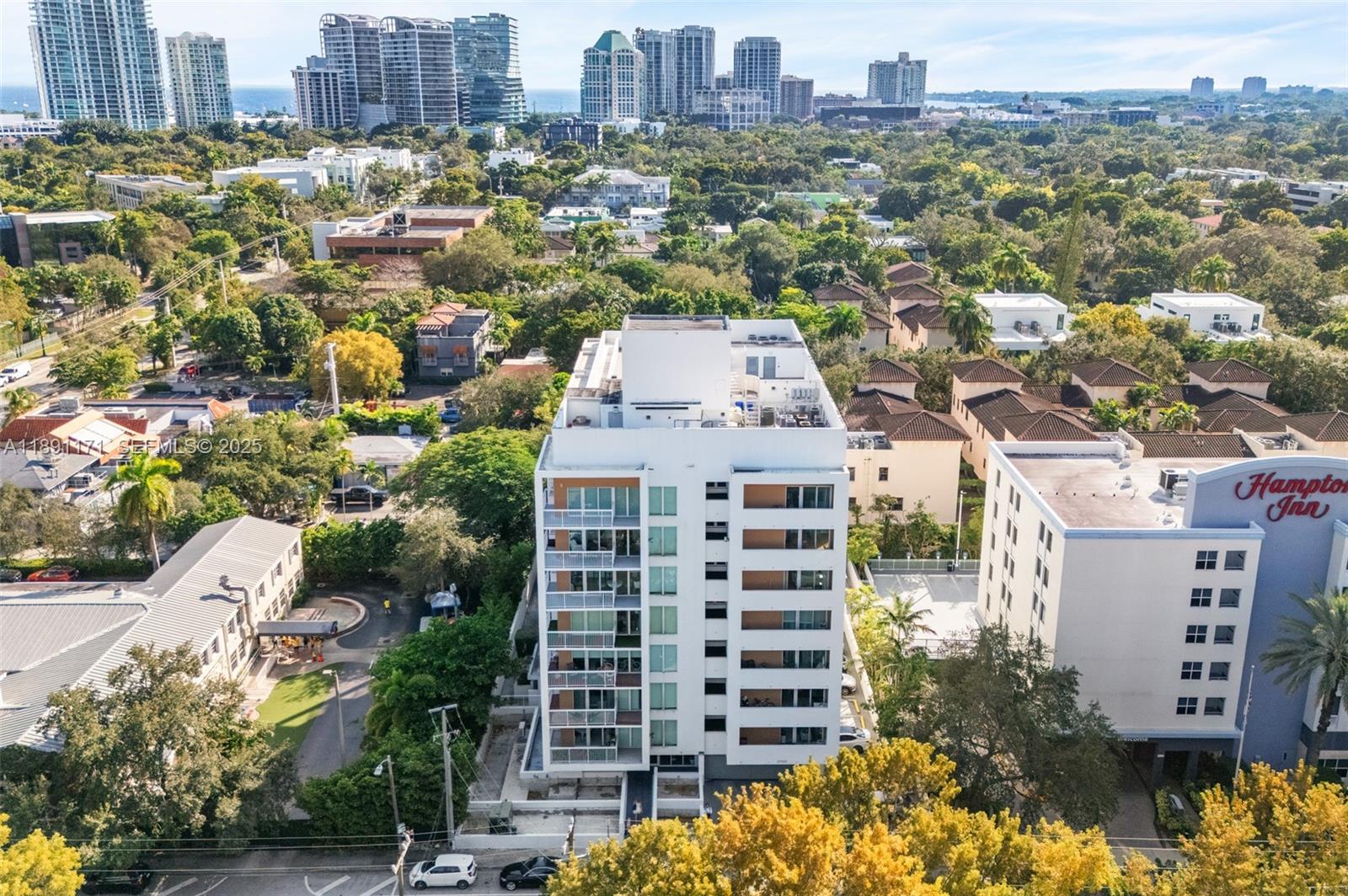 2740 SW 28th Ter 306