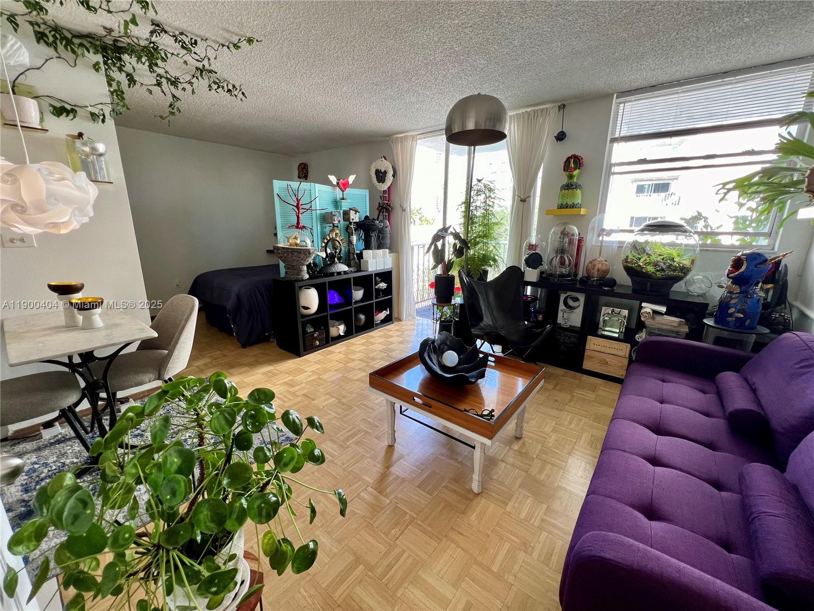 FLAMINGO TOWERS CONDO - Residential Lease