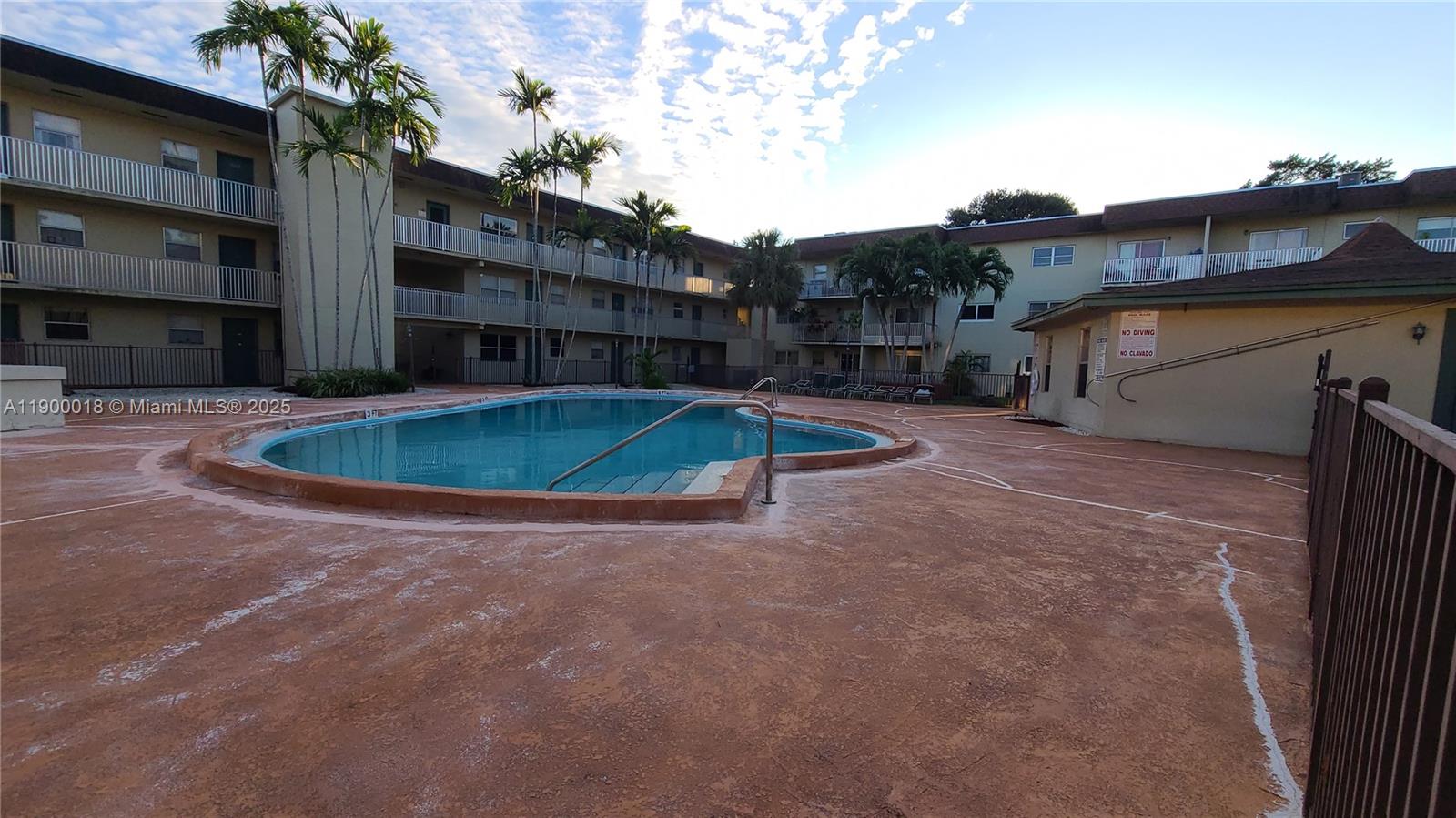 DADELAND PARK CONDO - Residential Lease