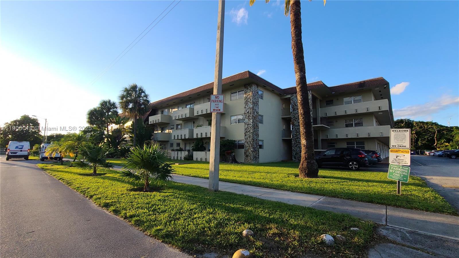 DADELAND PARK CONDO - Residential Lease