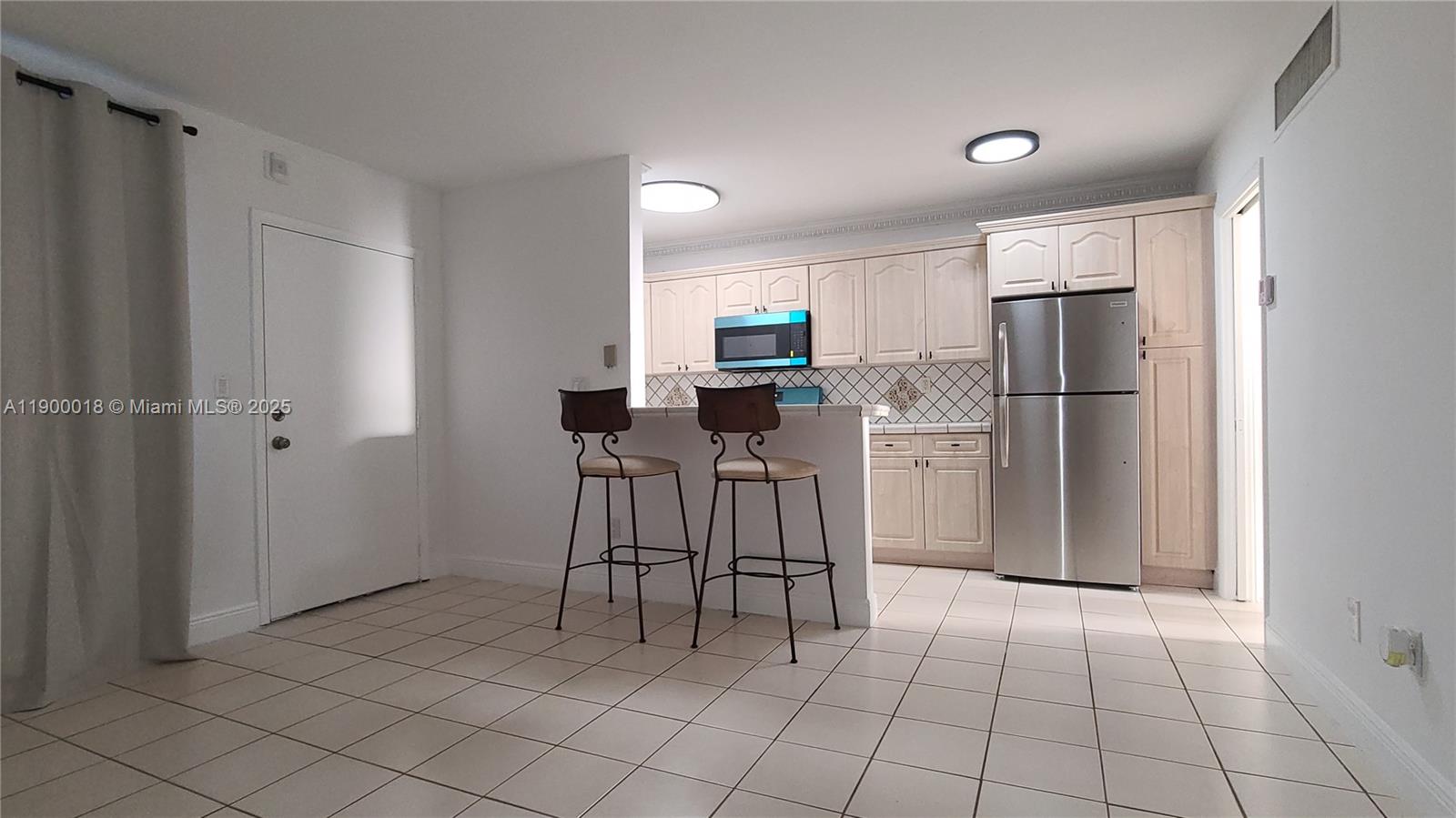 DADELAND PARK CONDO - Residential Lease