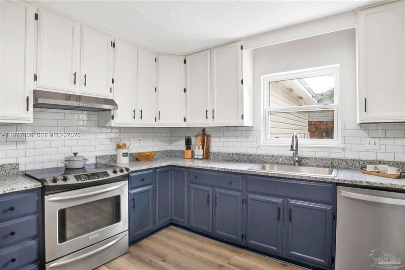 BAY CLIFF ESTATES - Residential