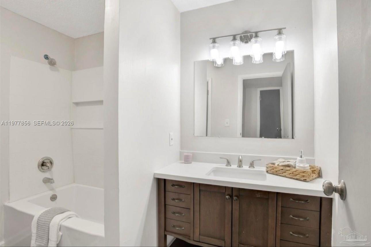 BAY CLIFF ESTATES - Residential