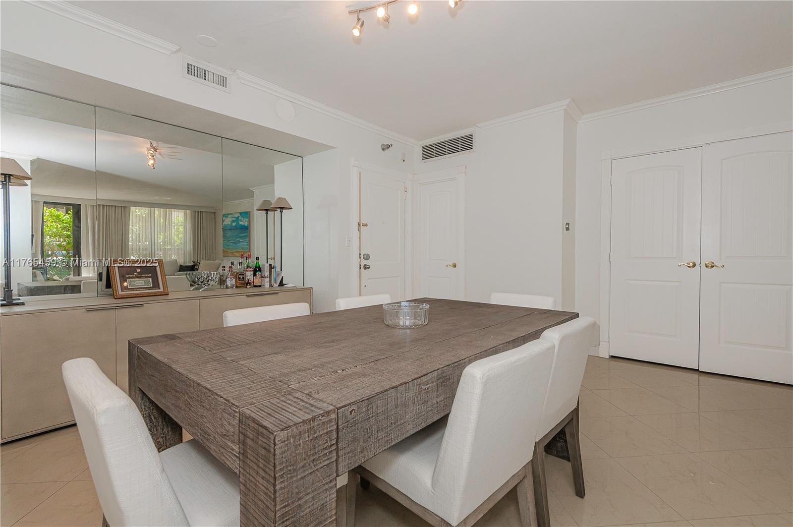 10185 Collins Ave 212