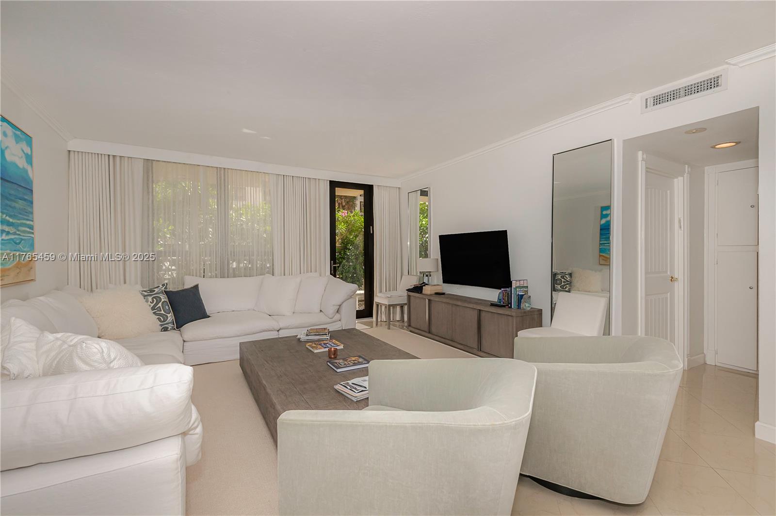 10185 Collins Ave 212