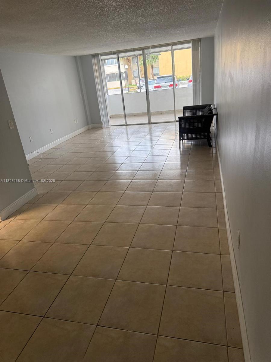 SOVEREIGNS CONDO - Residential Lease